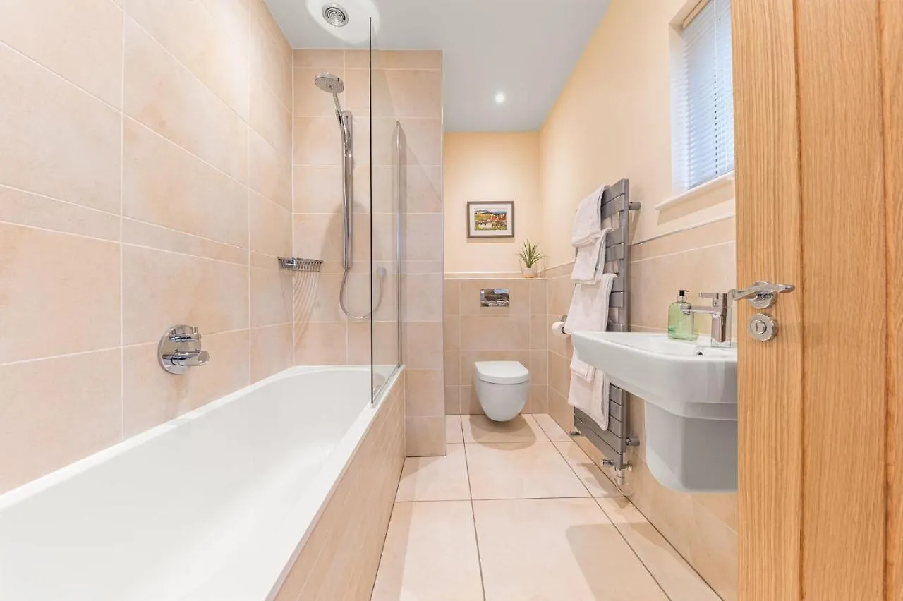 Ferienhaus Summerbank Cottage, Luxury District In *