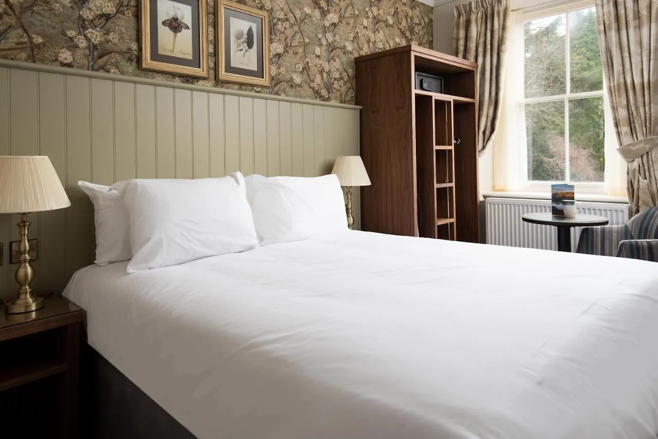 אורחן The Ullswater Inn- The Collection Group