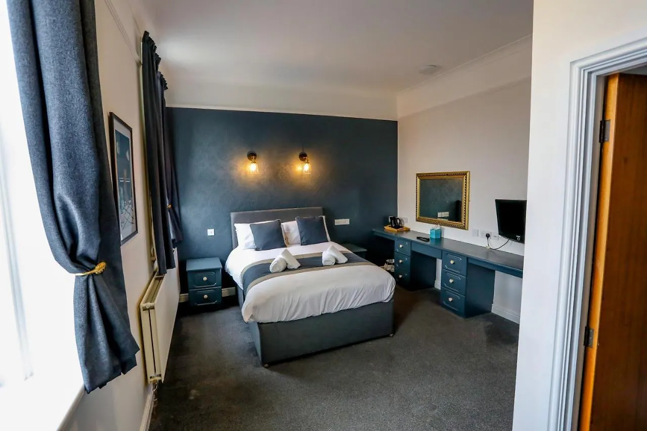 Hotel Cumbria Park 3*