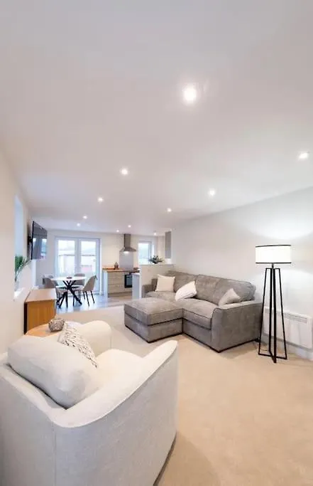 *luxury 2min From Apartment