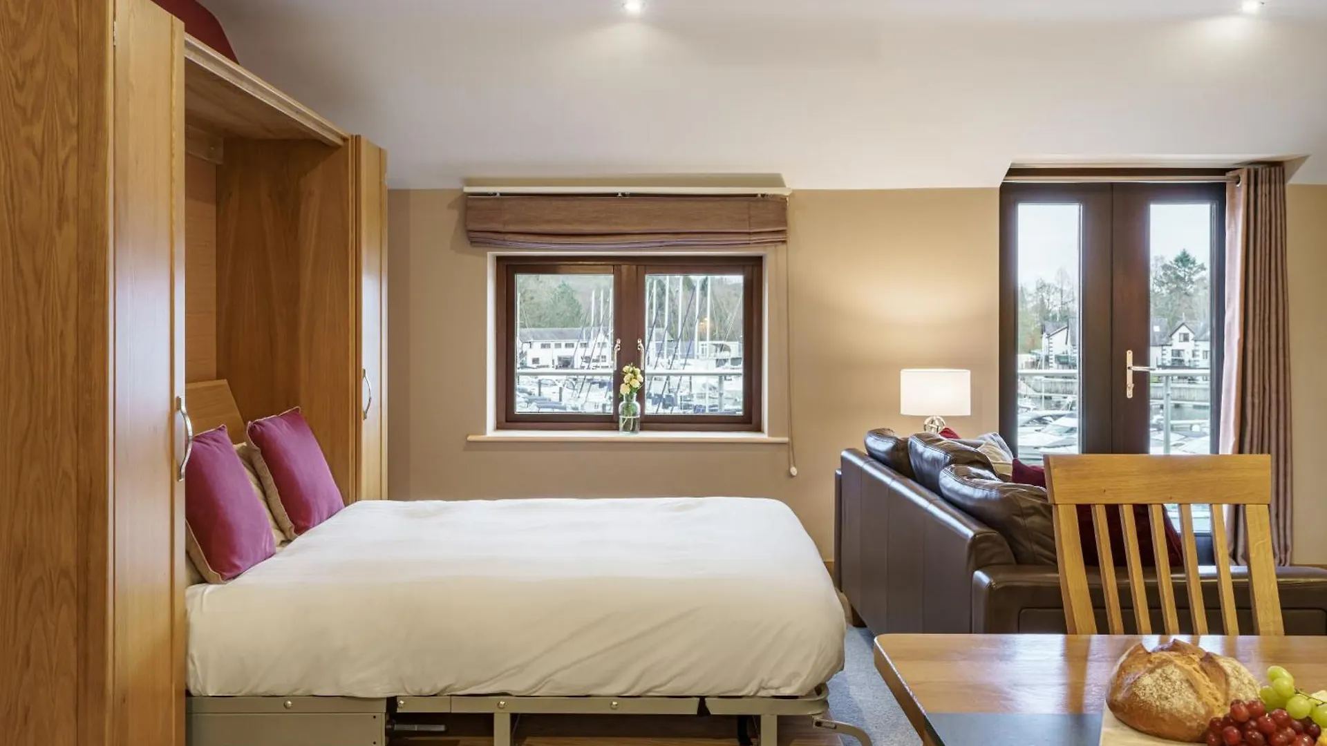 Lakeland At Windermere Marina Village *