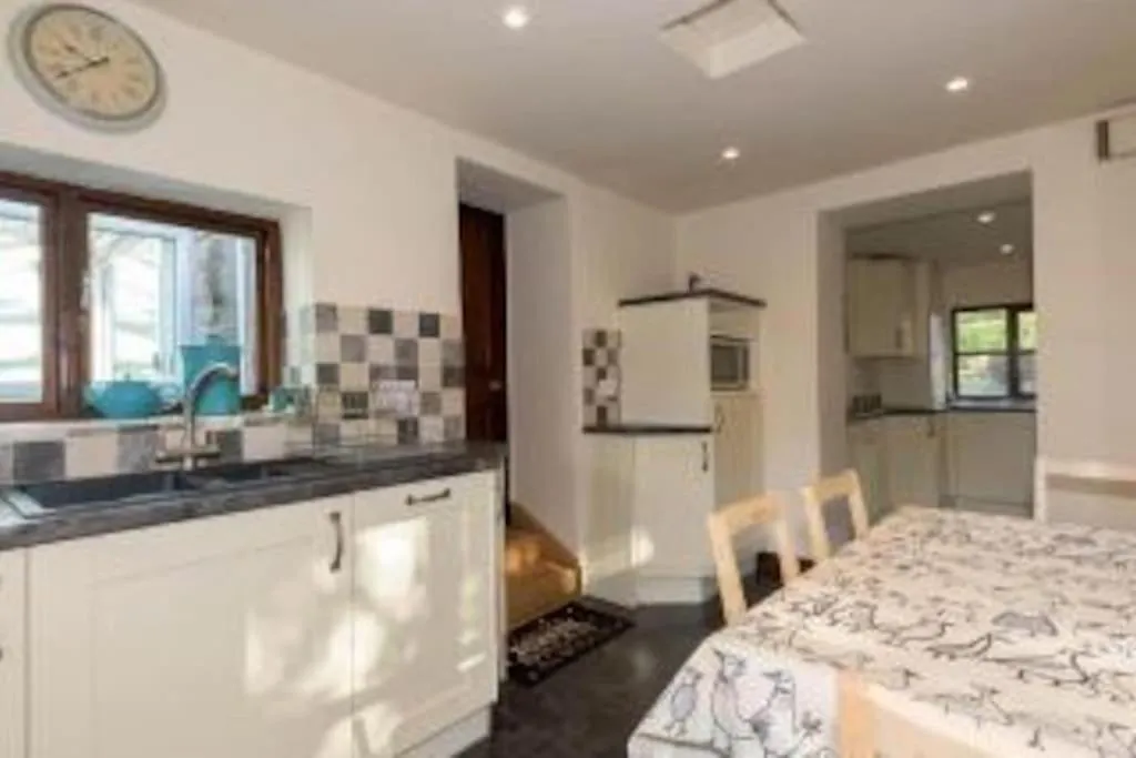 Winterfell Gorgeous Garden, Great Location *