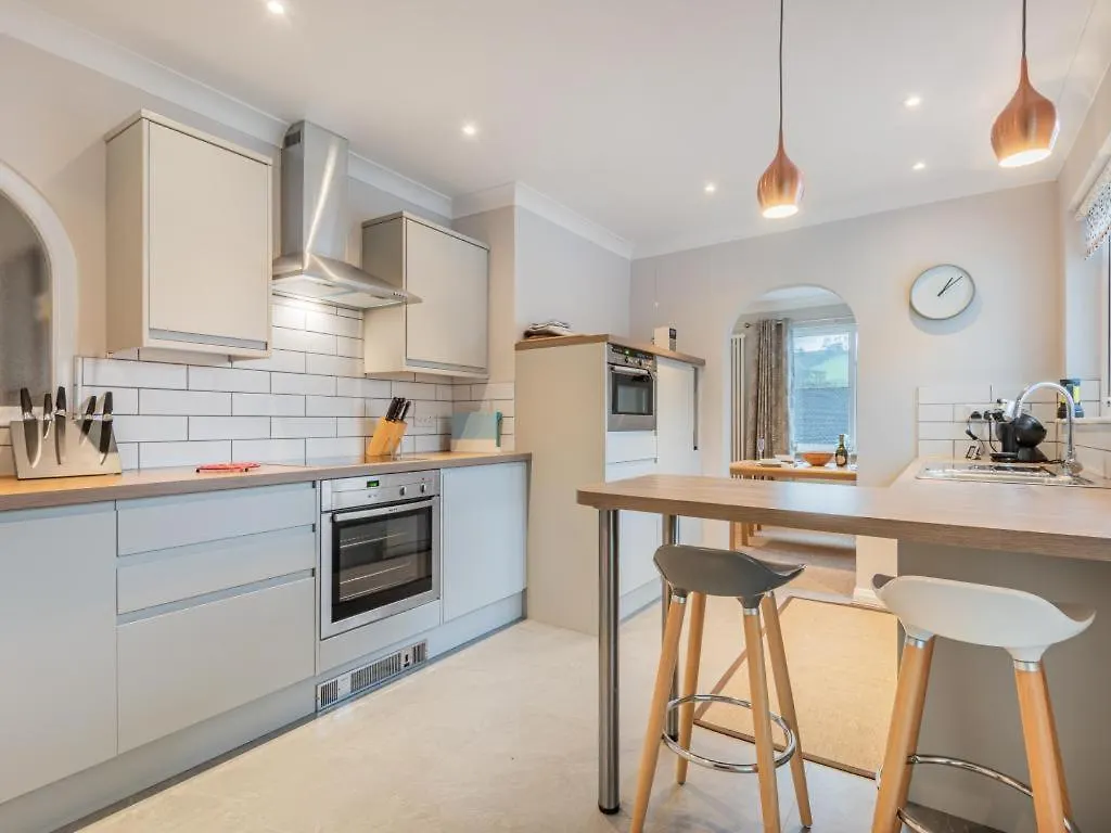 Holiday home 2 Bed In Staveley Sz439 *