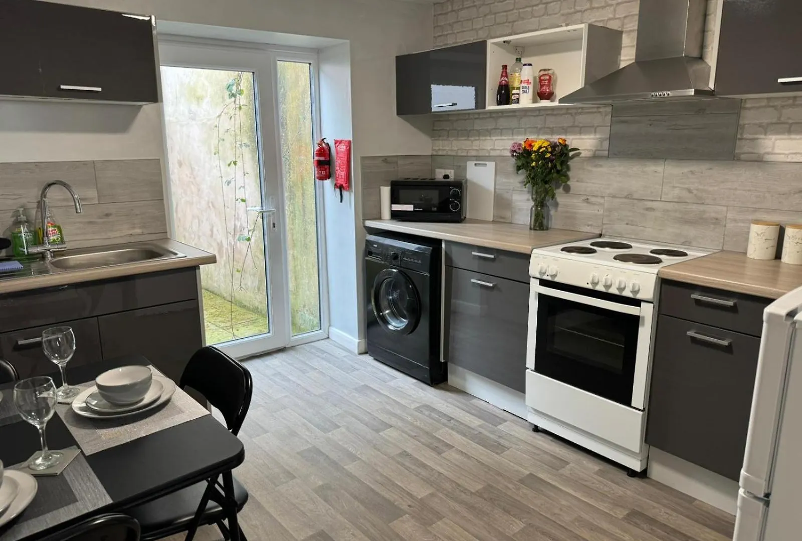 Scotch Terrace - 3 Bed House *