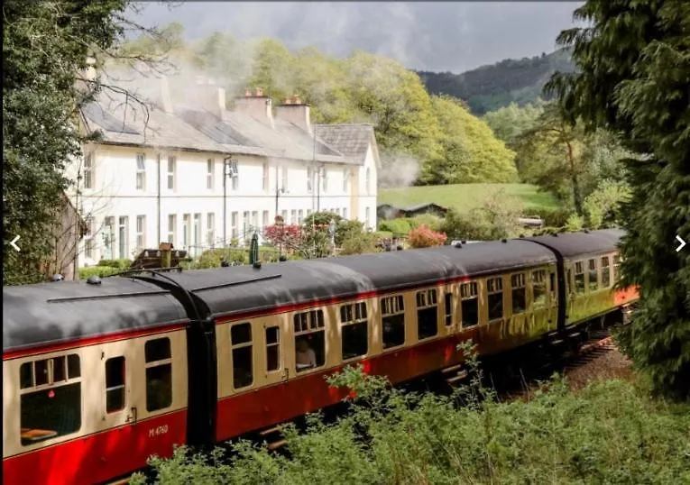 Steam Train - District Hideaway * Newby Bridge
