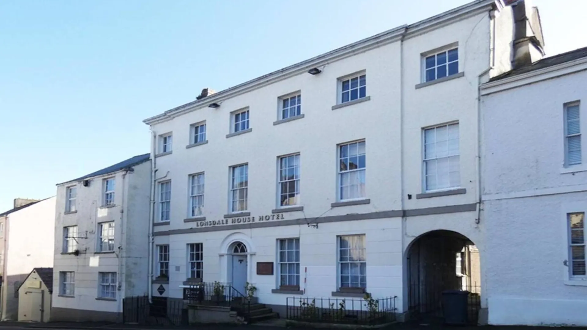 Pass The Keys Borrowdale Luxury Apartment *
