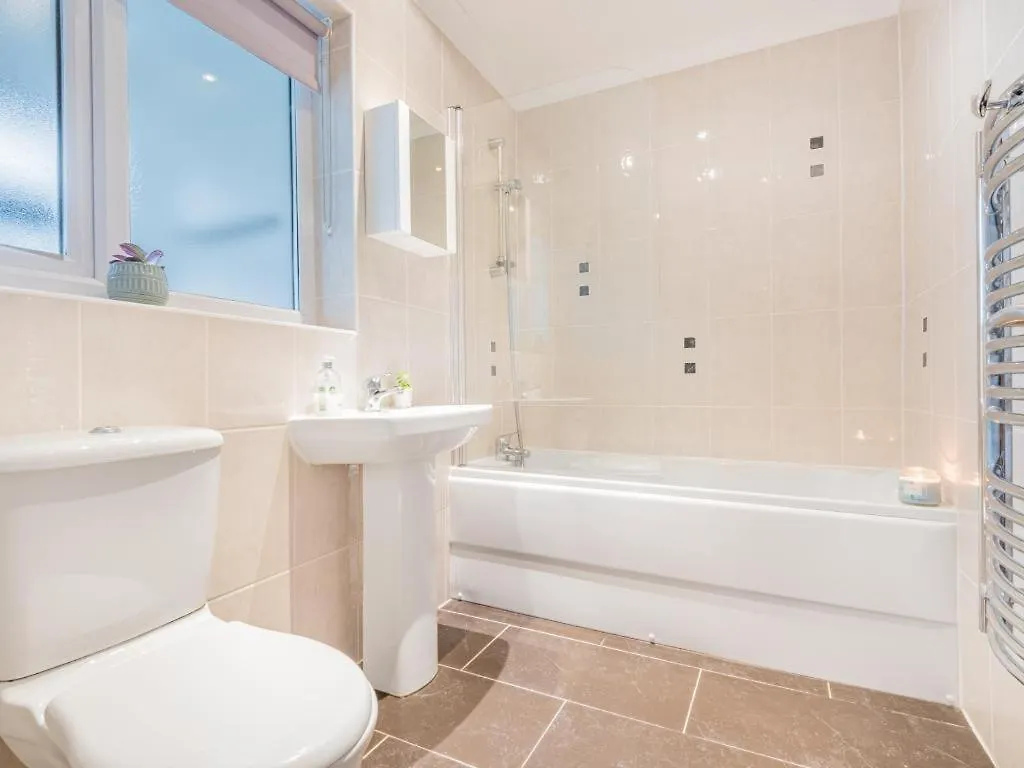 Holiday home 2 Bed In Staveley Sz439
