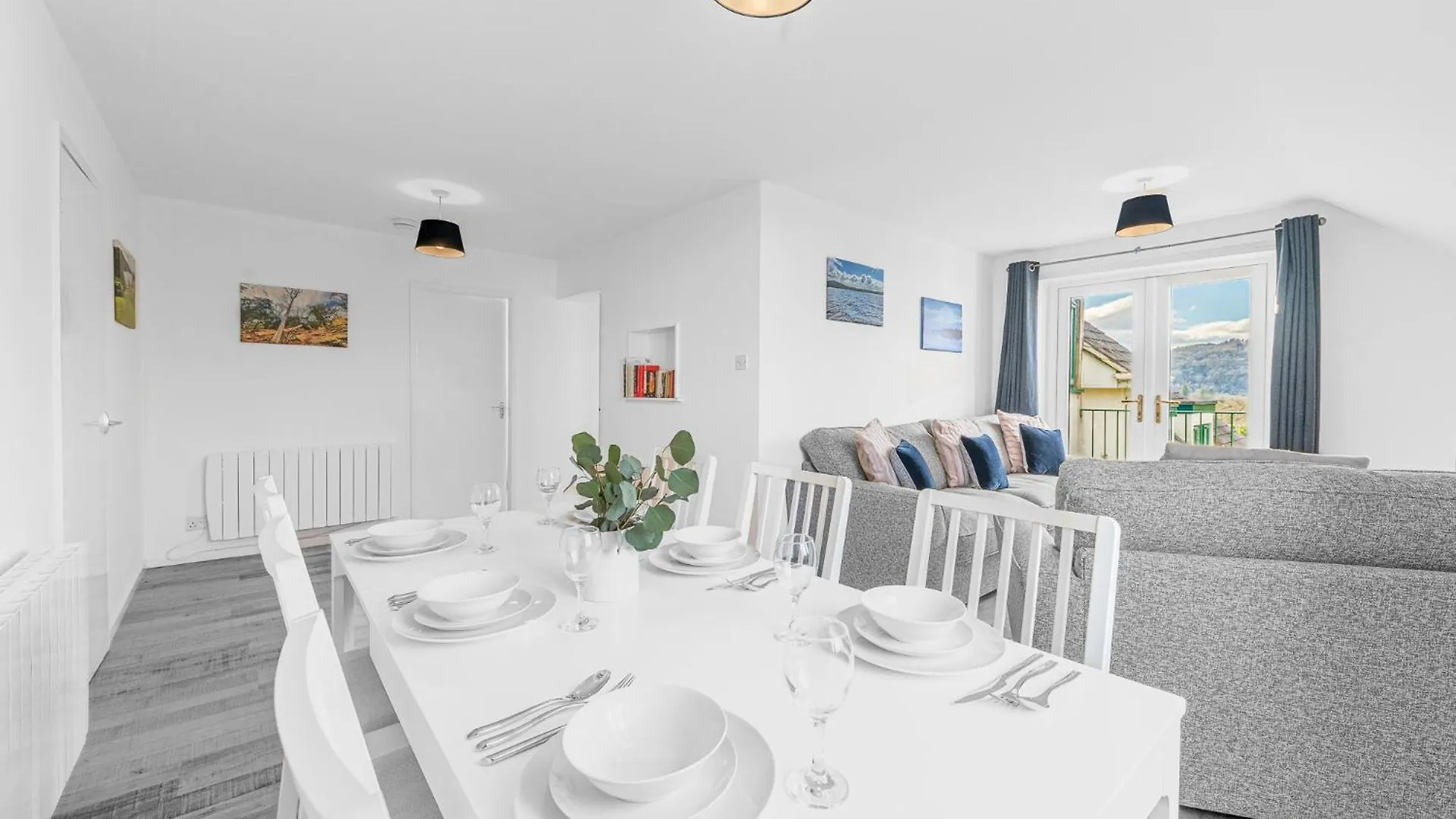 Апартаменты Two Minute Walk From The World Of Beatrix Potter, With Parking