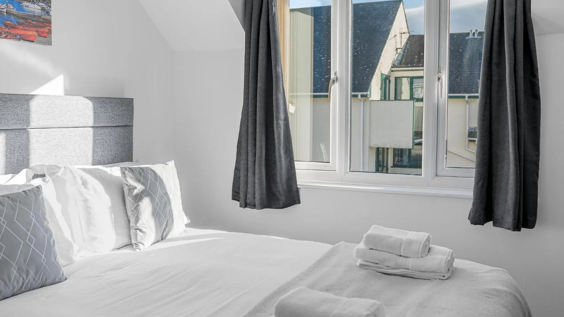 Апартаменты Two Minute Walk From The World Of Beatrix Potter, With Parking Боунес-он-Уиндермер