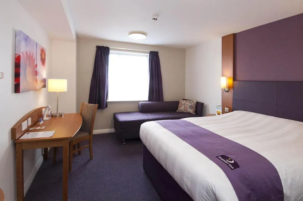 Premier Carlisle - M6 Junction 44 酒店