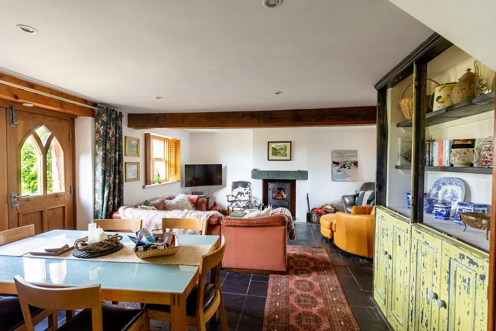 High Trees Byre - Two Bed With Log Burner & Incredible Views Holiday home *