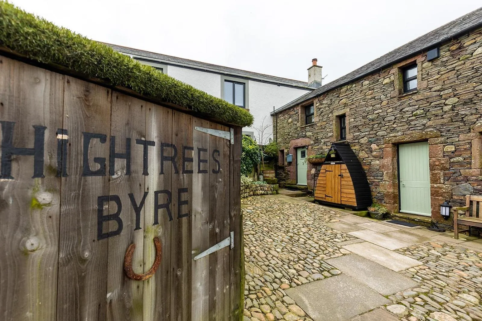 High Trees Byre - Two Bed With Log Burner & Incredible Views Holiday home