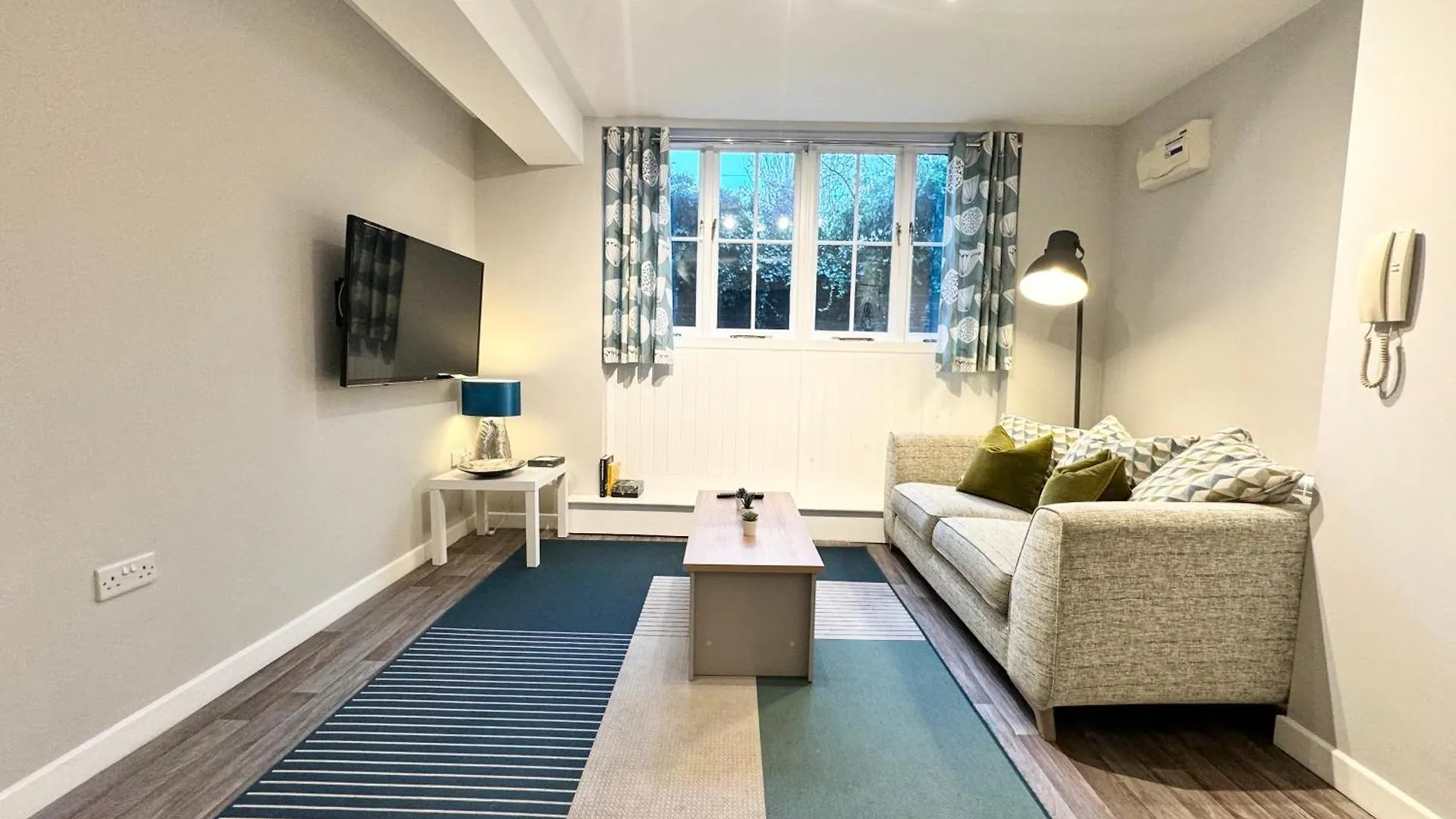 The Warehouse Apartments, 1 - Bed, Sleeps 2 *