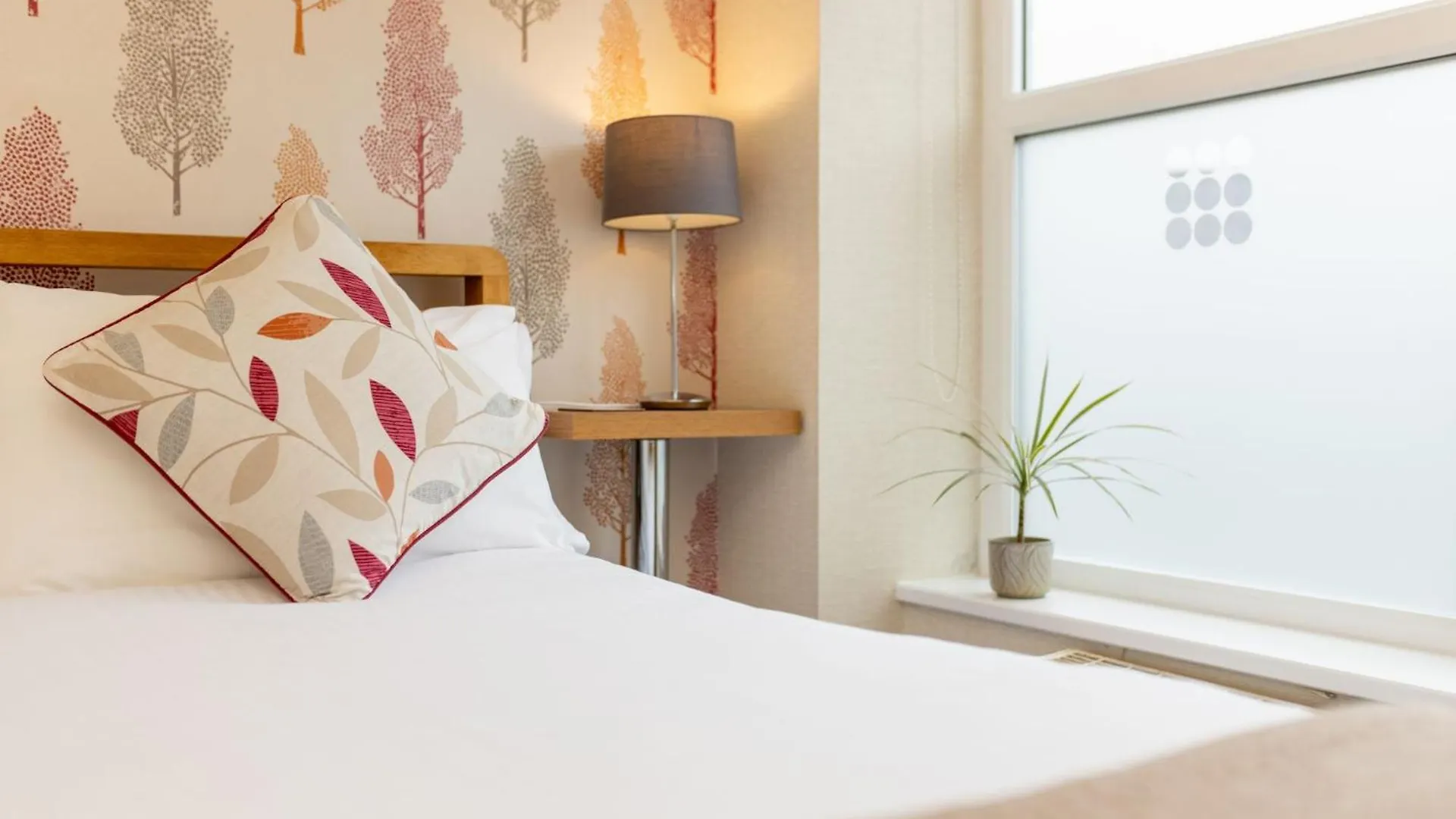 Guest house Thornbank House Offering Breakfast And With Free Off Site Health Club Windermere