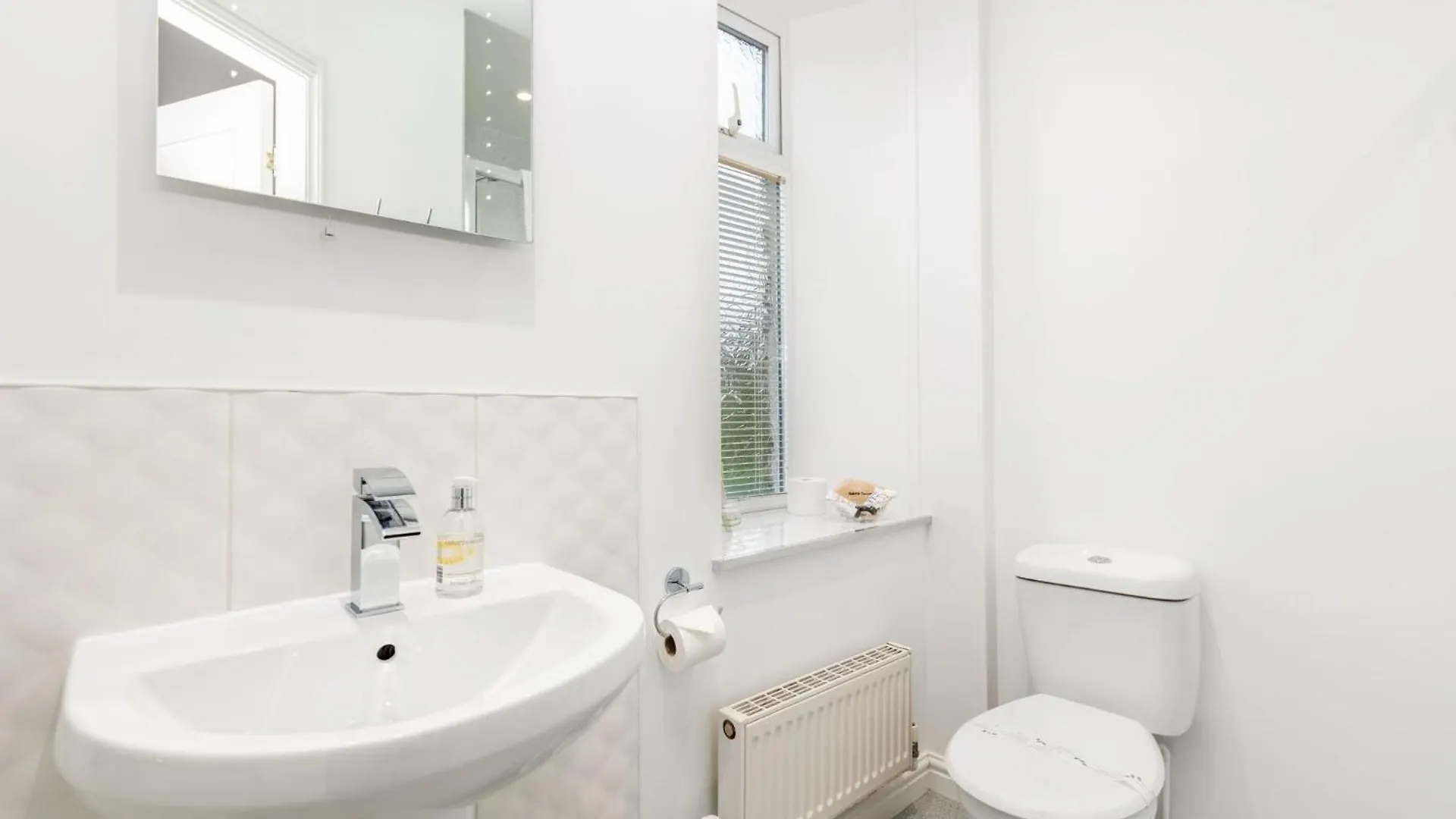 Thornbank House Offering Breakfast And With Free Off Site Health Club Windermere