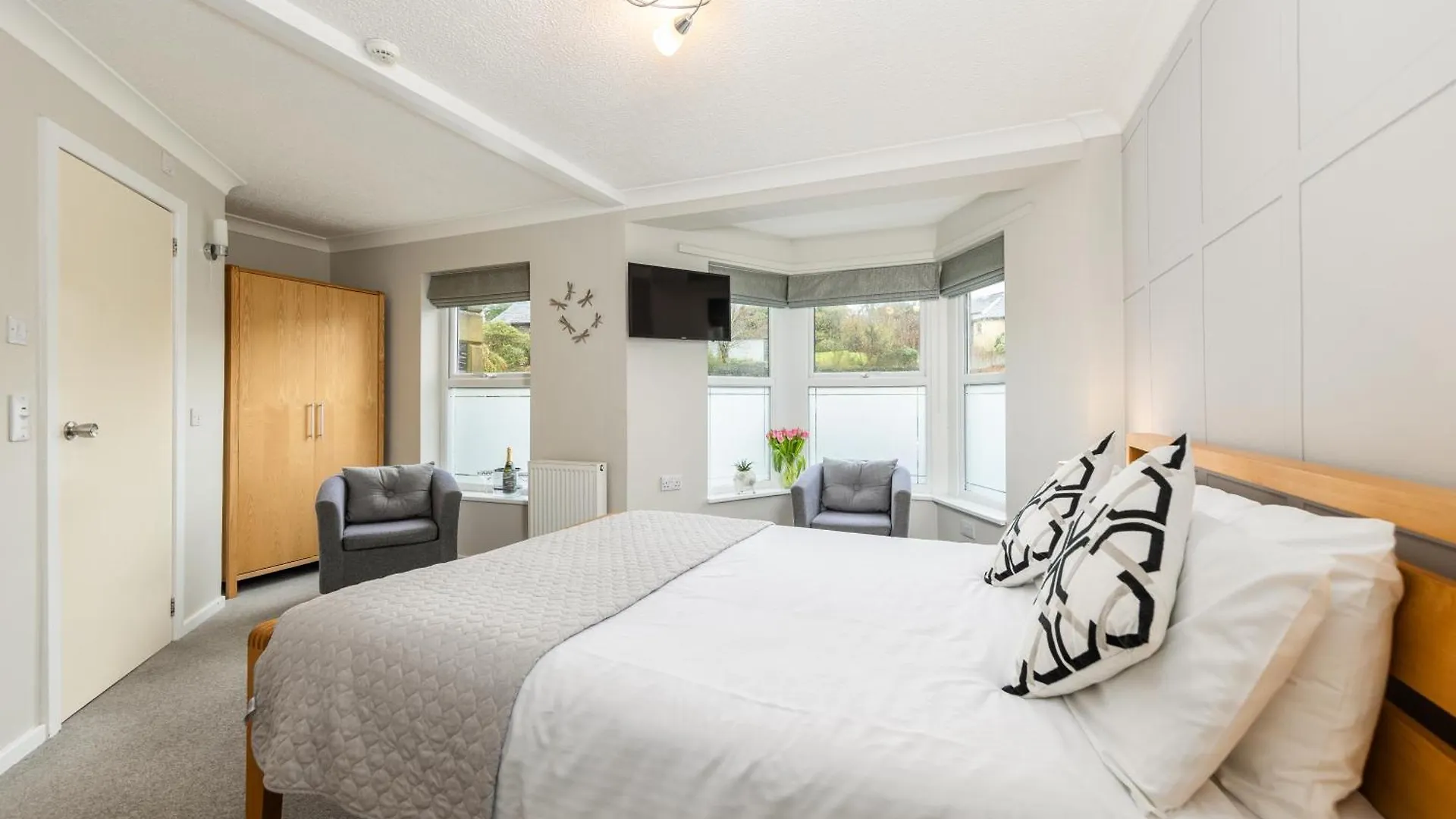 Thornbank House Offering Breakfast And With Free Off Site Health Club 4* Windermere