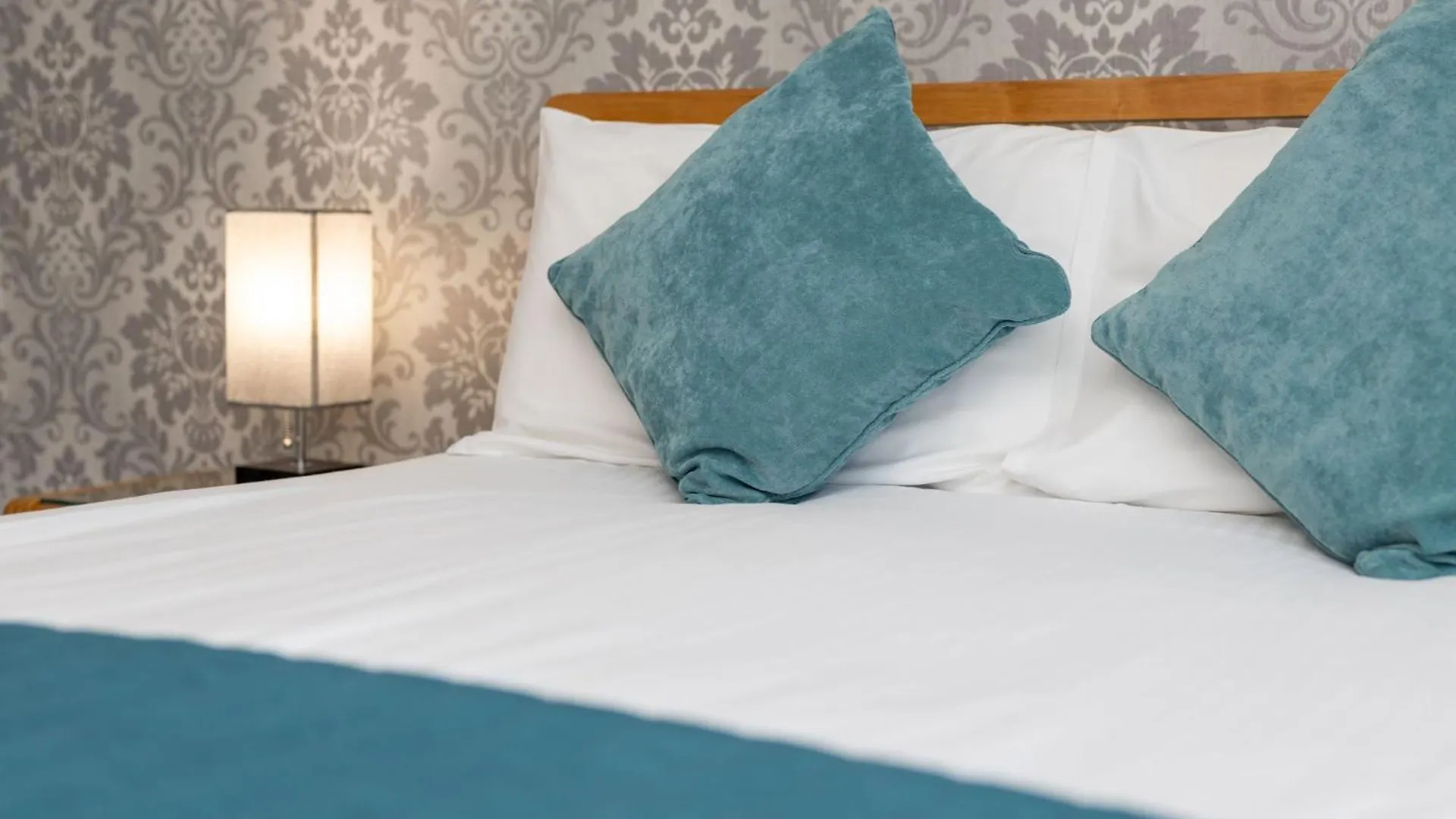 Thornbank House Offering Breakfast And With Free Off Site Health Club 4* Windermere