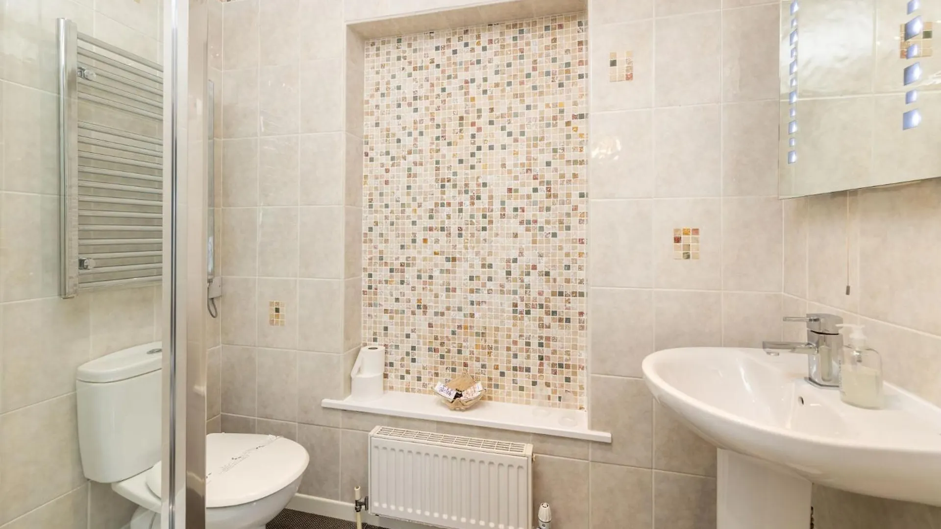 Guest house Thornbank House Offering Breakfast And With Free Off Site Health Club Windermere