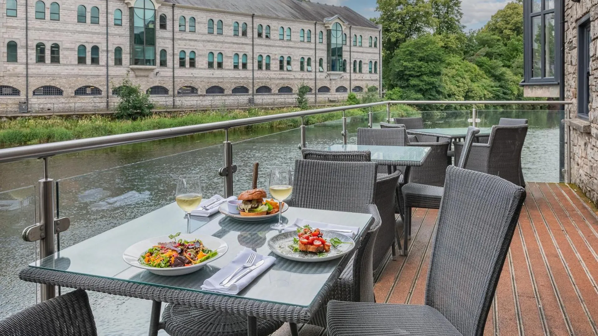 The Riverside Hotel