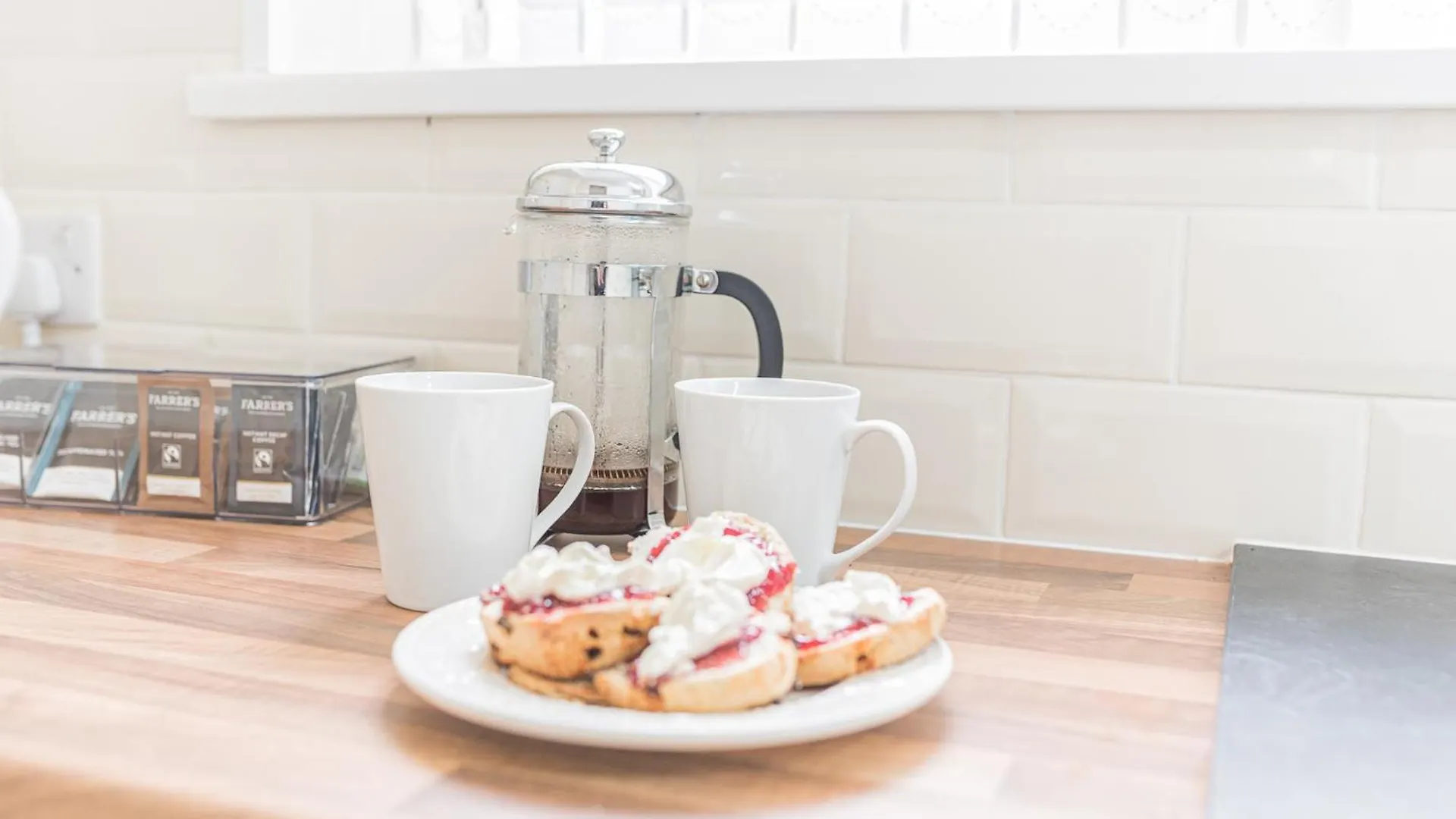 Apartment Two Minute Walk From The World Of Beatrix Potter, With Parking Bowness-on-Windermere