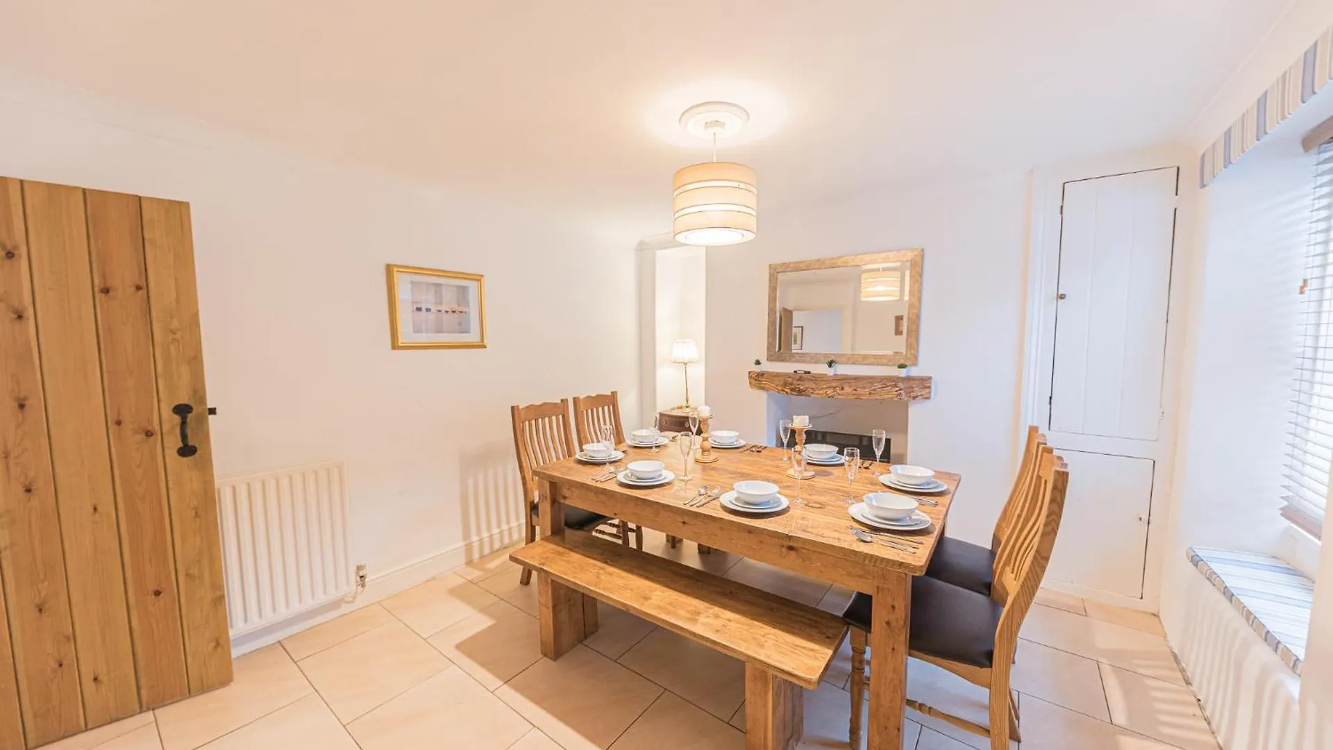 Holiday home Central Windermere, Victorian Cottage, Family Friendly With Parking And A Wood Burner *