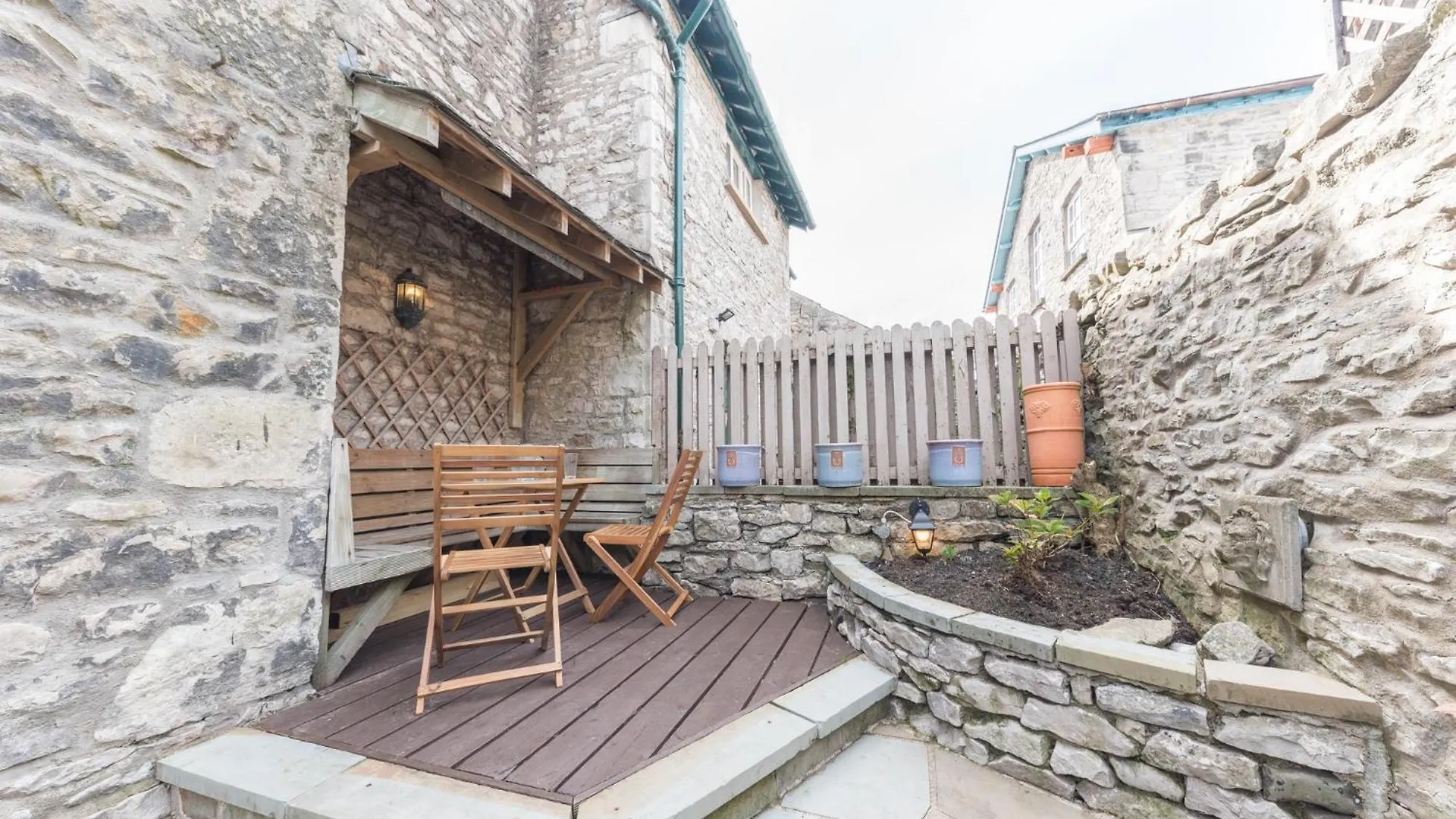 Georgian With Private Courtyard & Free Parking * Kendal