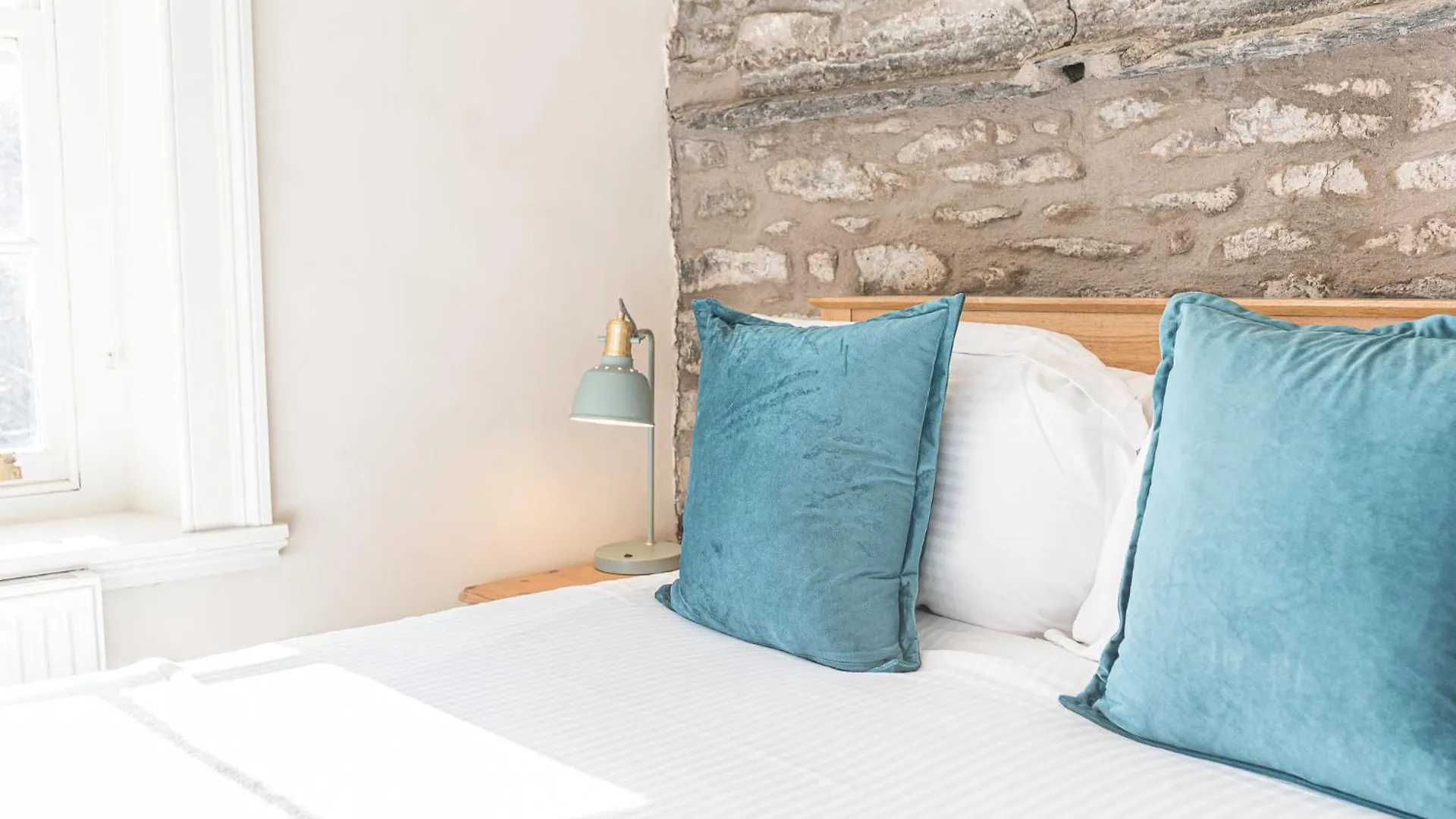 Georgian With Private Courtyard & Free Parking * Kendal