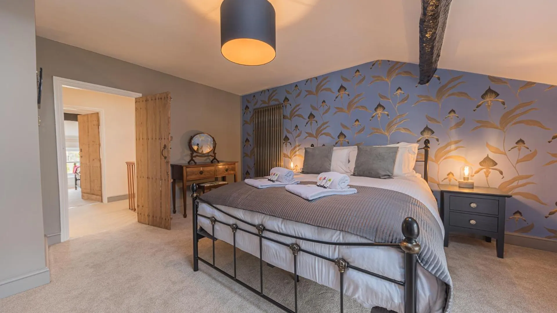 Tastefully Decorated, Family Friendly Property, Kirkby Lonsdale, Parking And Ev Charger Holiday home *