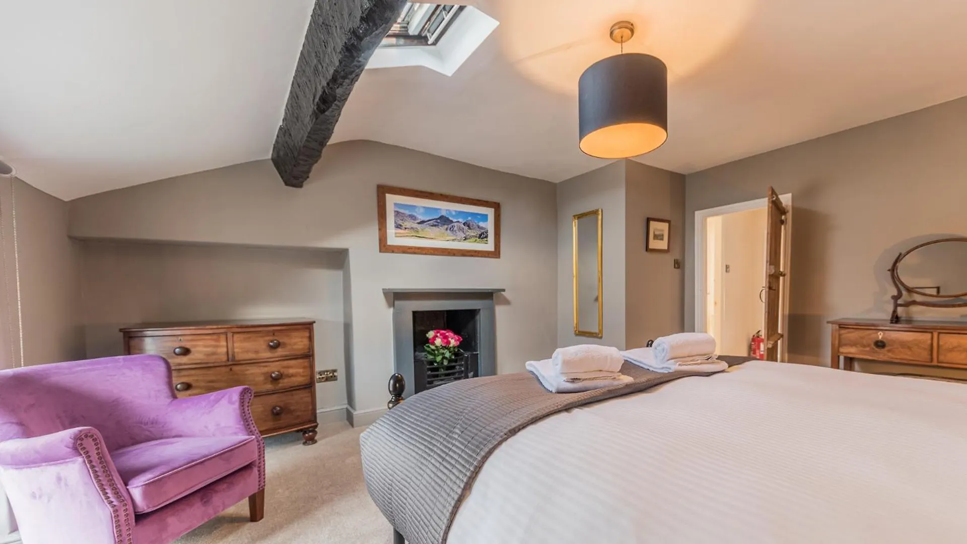 Tastefully Decorated, Family Friendly Property, Kirkby Lonsdale, Parking And Ev Charger * Kirkby Lonsdale