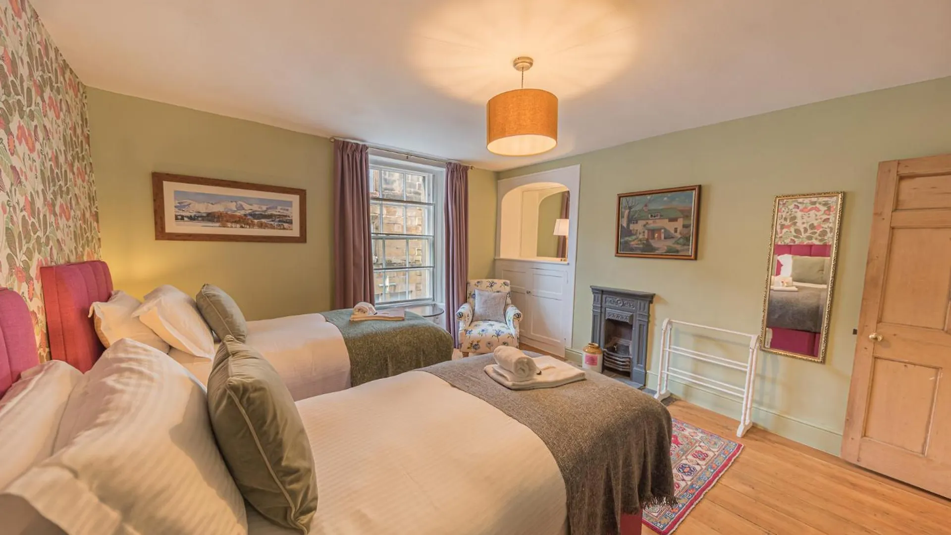 Tastefully Decorated, Family Friendly Property, Kirkby Lonsdale, Parking And Ev Charger Holiday home