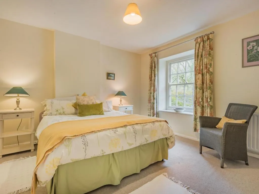 4 Bed In Sz170