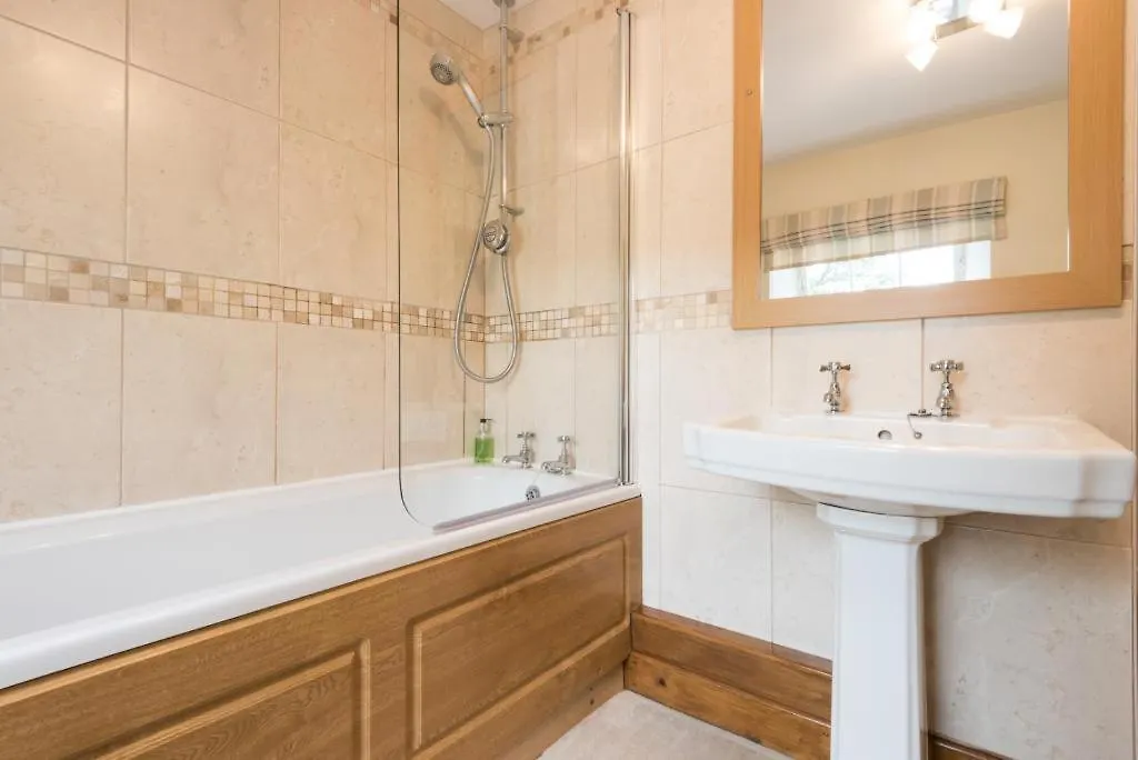 Holiday home 2 Bed In Eskdale Sz346 *