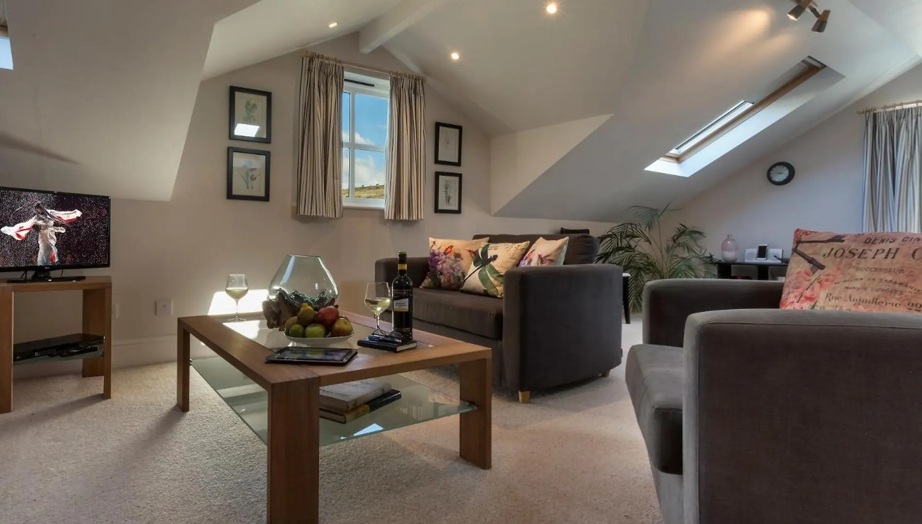 4 Bed In Lcc71
