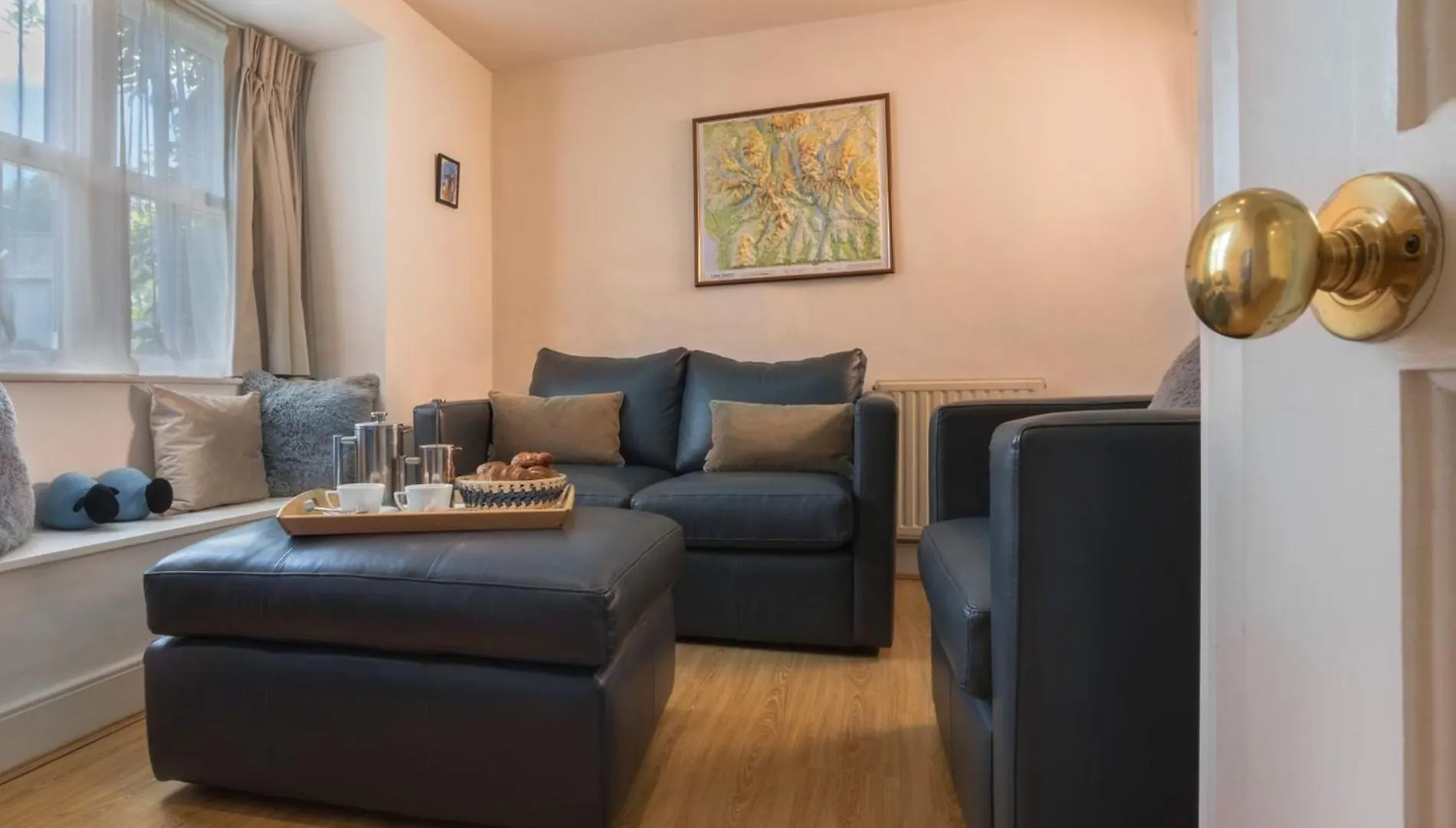 4 Bed In Sawrey Lcc33 *