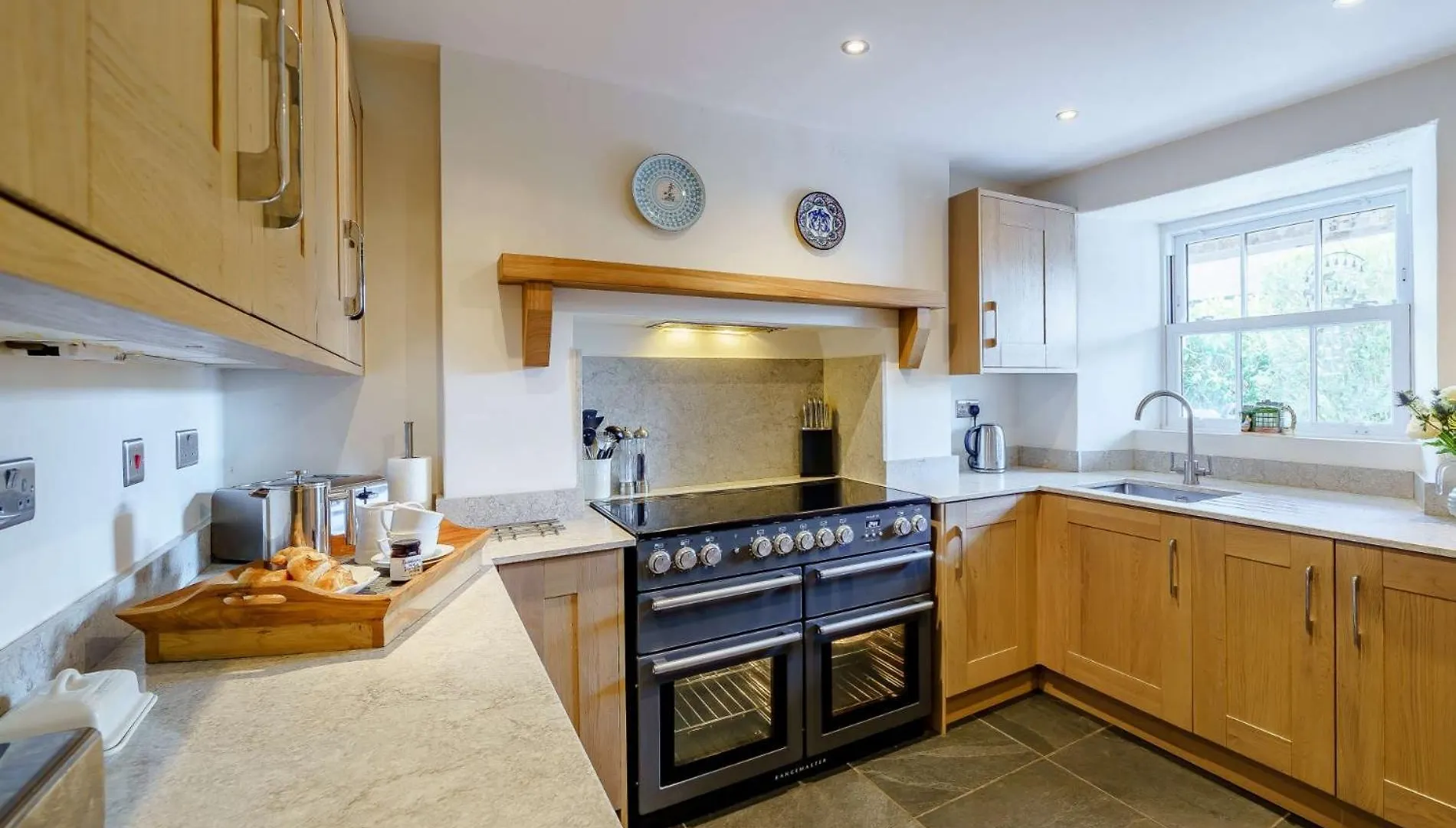 4 Bed In Sawrey Lcc33 Holiday home