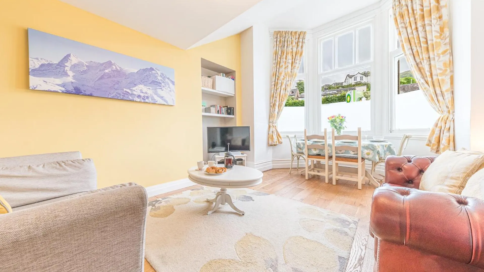 Enjoy Relaxing Family Breaks In With Parking *