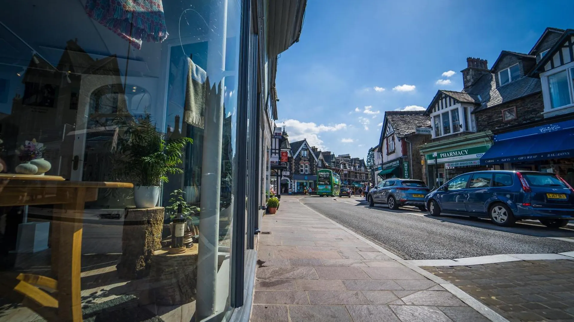 Апартаменты Couples Getaway In Windermere, Ground Floor Flat With Parking *