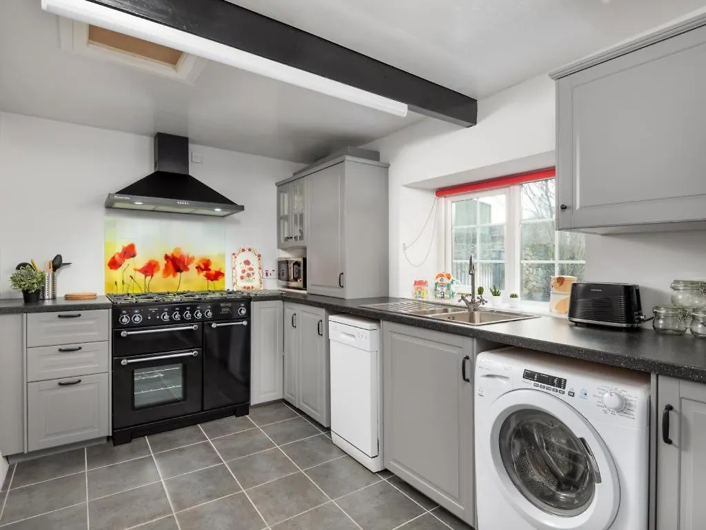 2 Bed In Cumbria Sz214 Holiday home Mawbray
