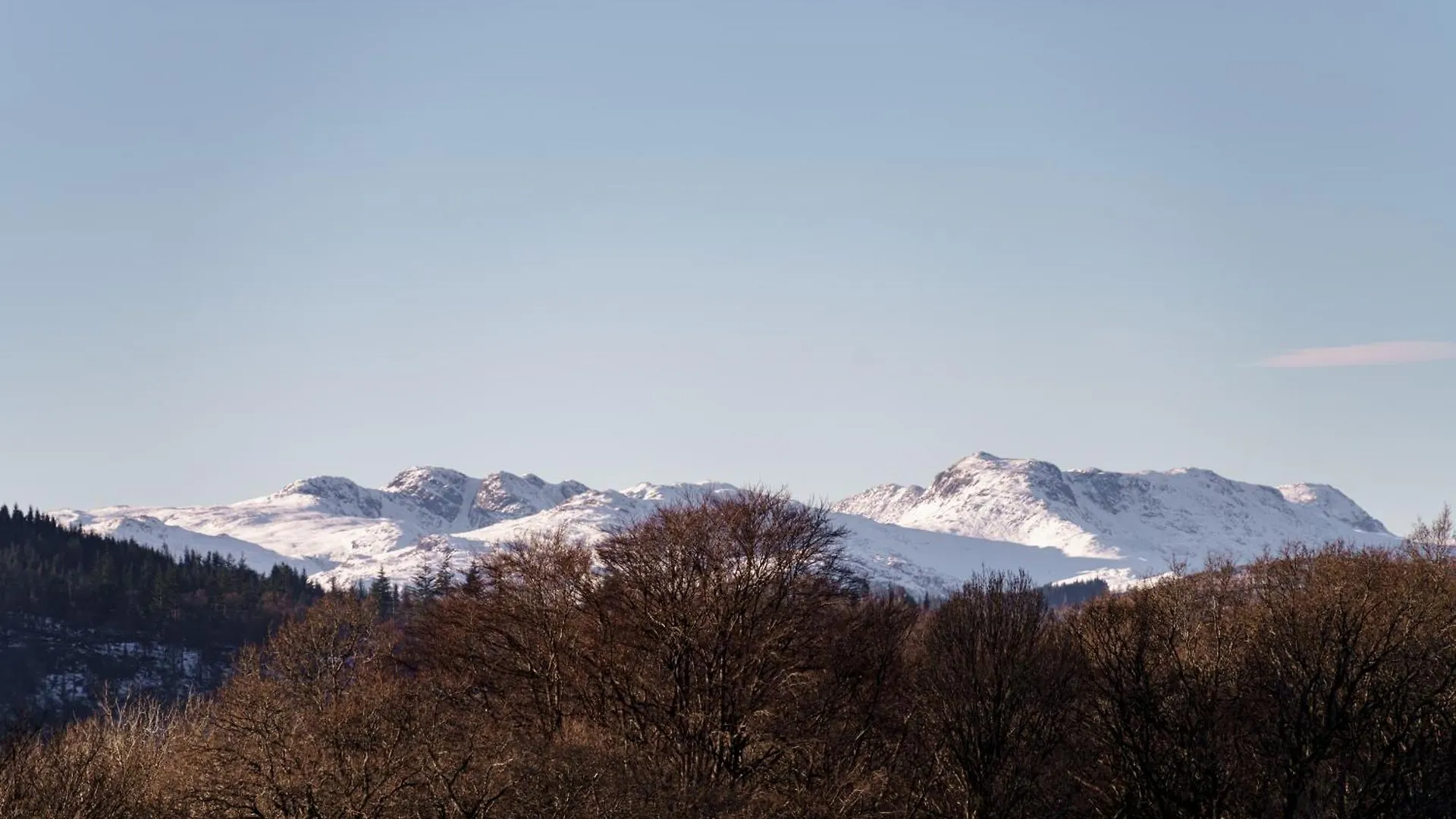 Yewbeck: Brand New, Garden Views Villa Windermere