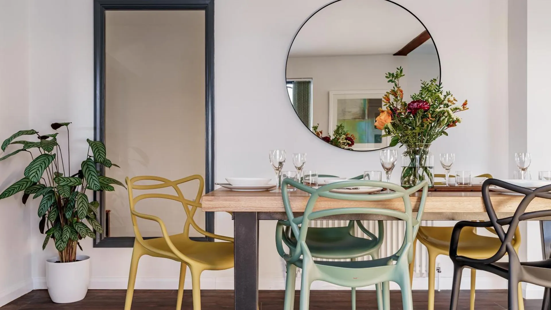 Villa Yewbeck: Brand New, Garden Views *