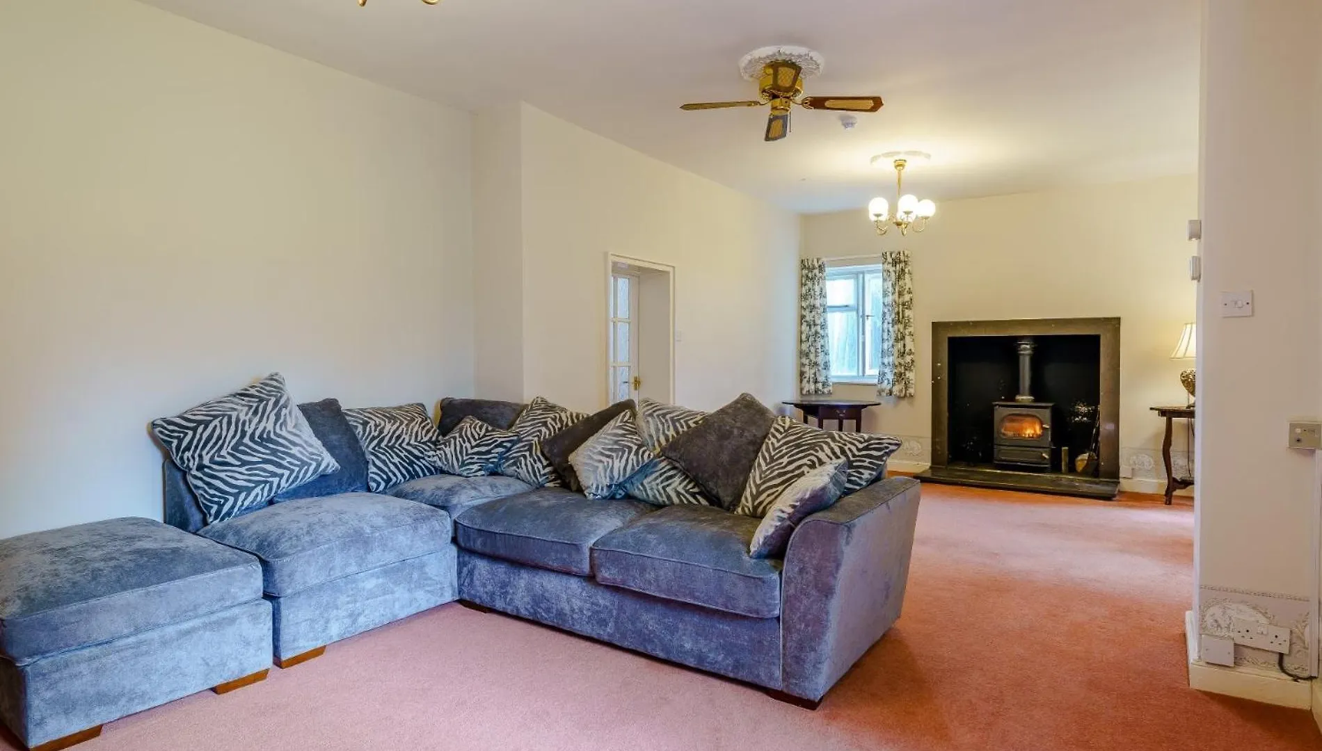 2 Bed In 78605 *