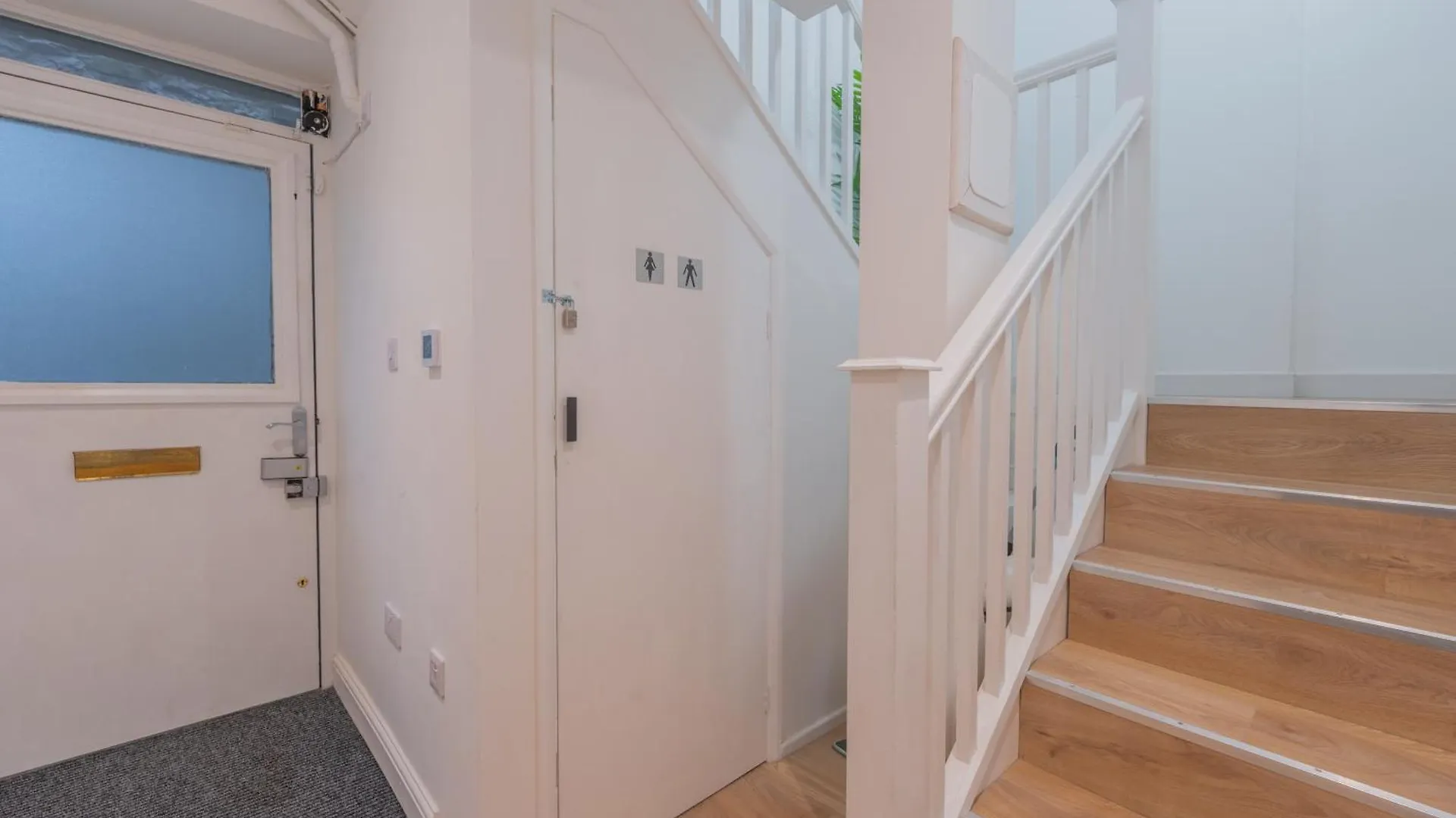 Apartment Cosy 2 Bedroom Flat In District