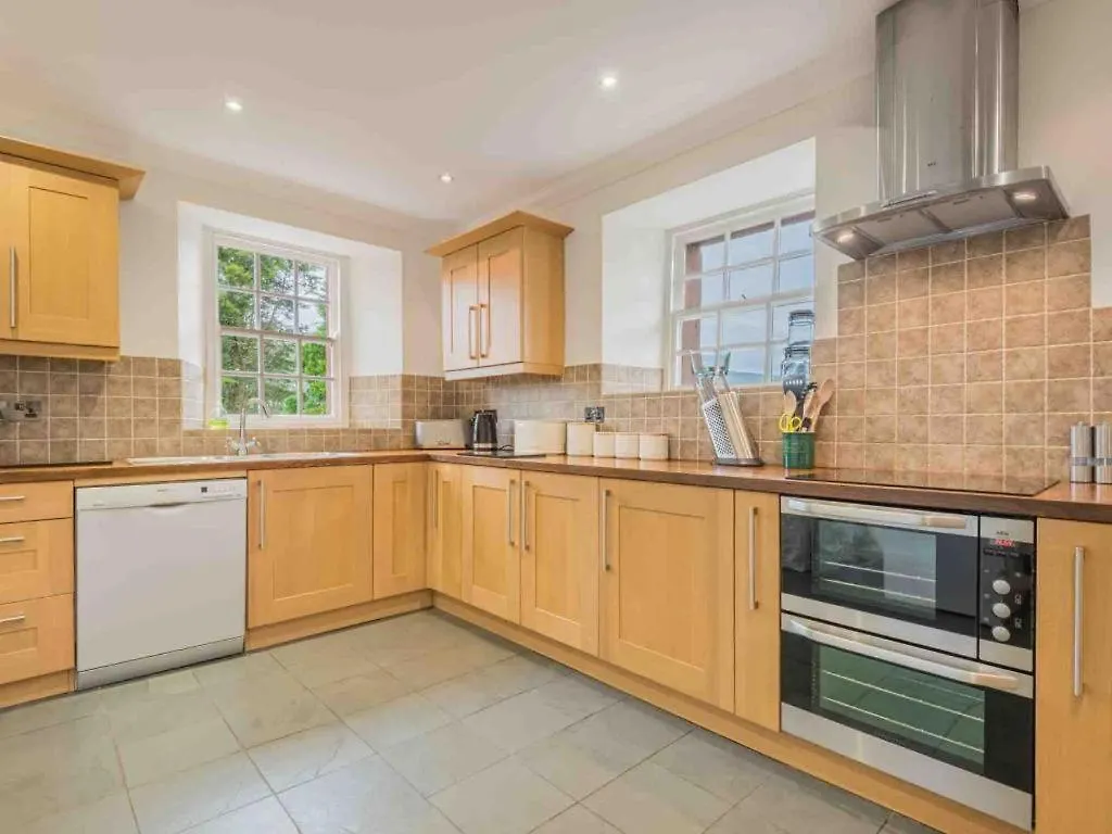 4 Bed In Sz383 Holiday home