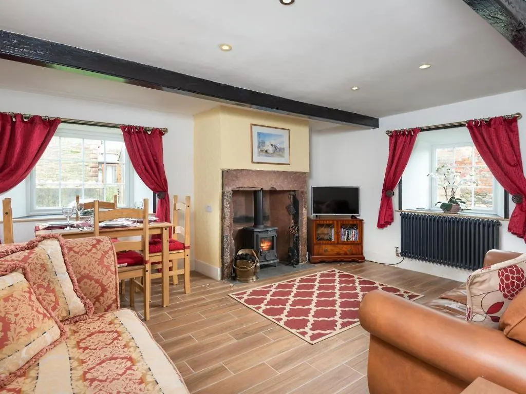 2 Bed In Cumbria Sz214 Holiday home