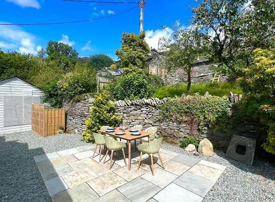Langdale Boulders, Ambleside, Fantastic Views * Chapel Stile