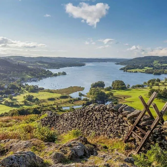 Modern Flat - Free Parking Lägenhet Bowness-on-Windermere