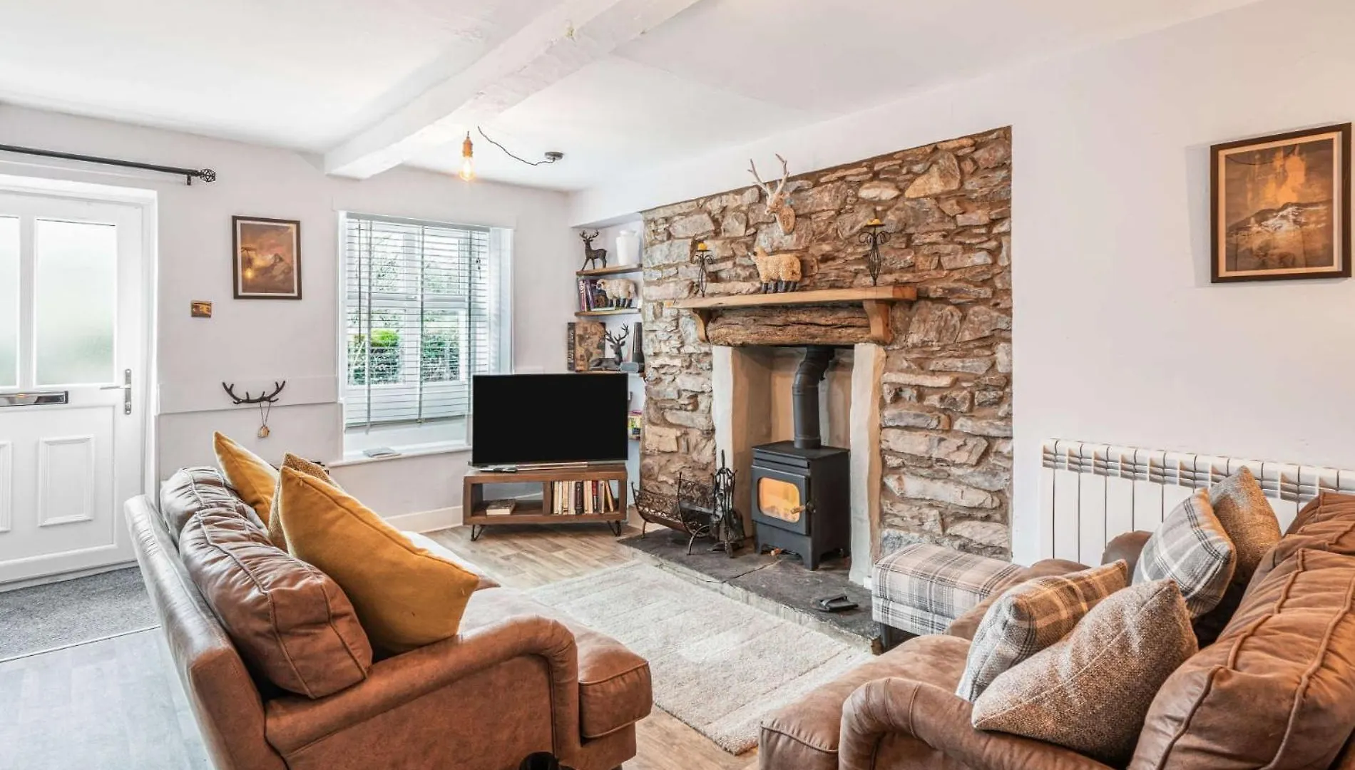 2 Bed In Lcc02 Bouth