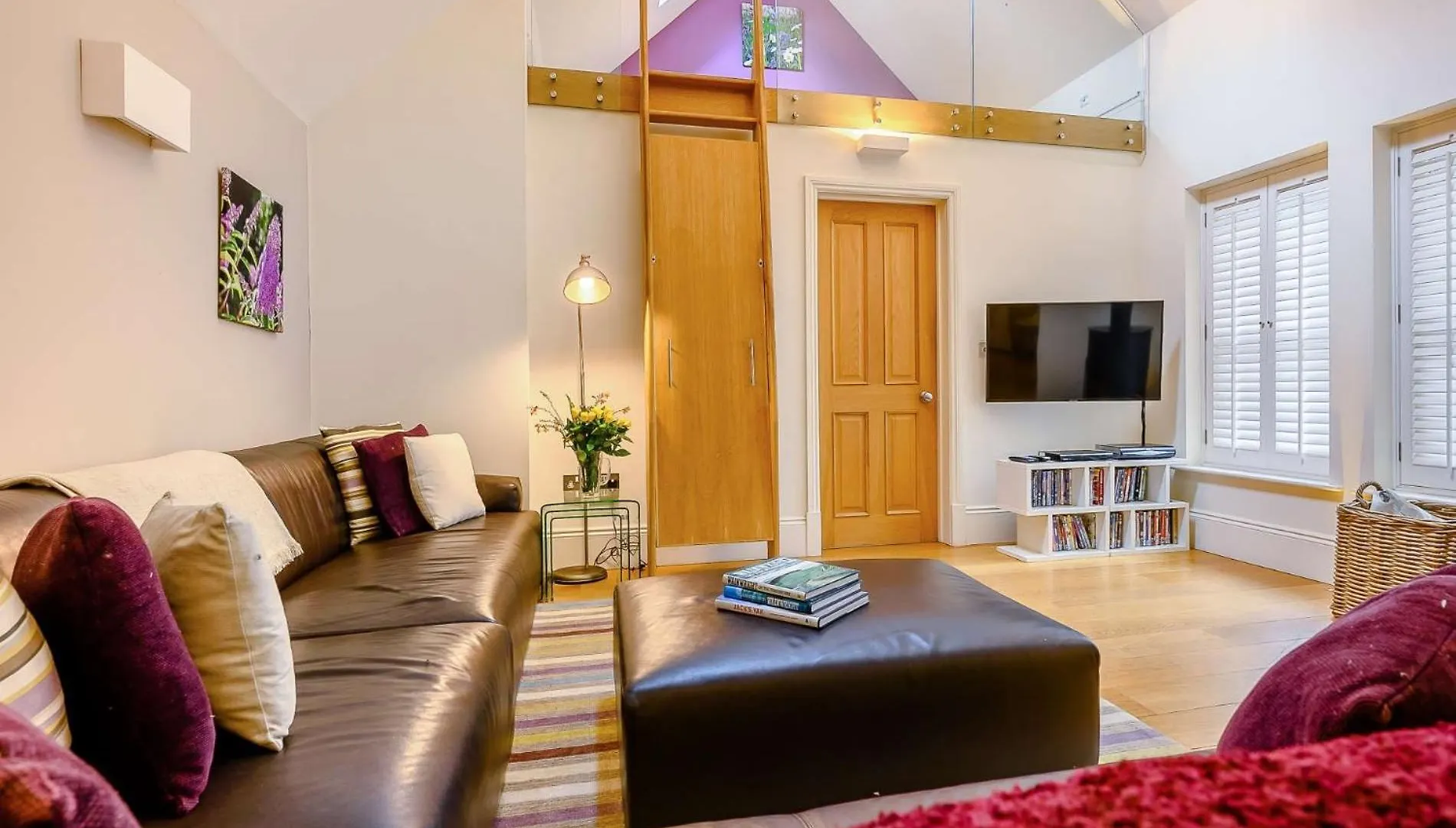 4 Bed In 89258