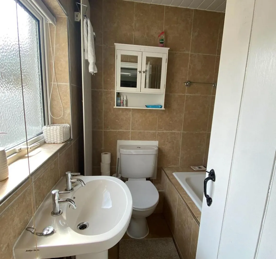 Outskirts Of Ulverston, Entire Cottage - Sleeps 4