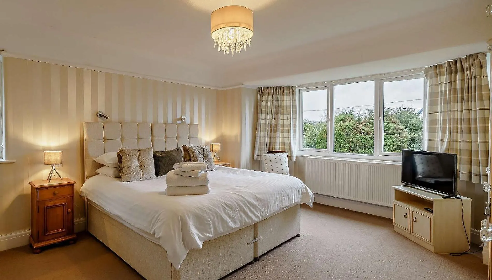 3 Bed In On Windermere 91254 Bowness-on-Windermere